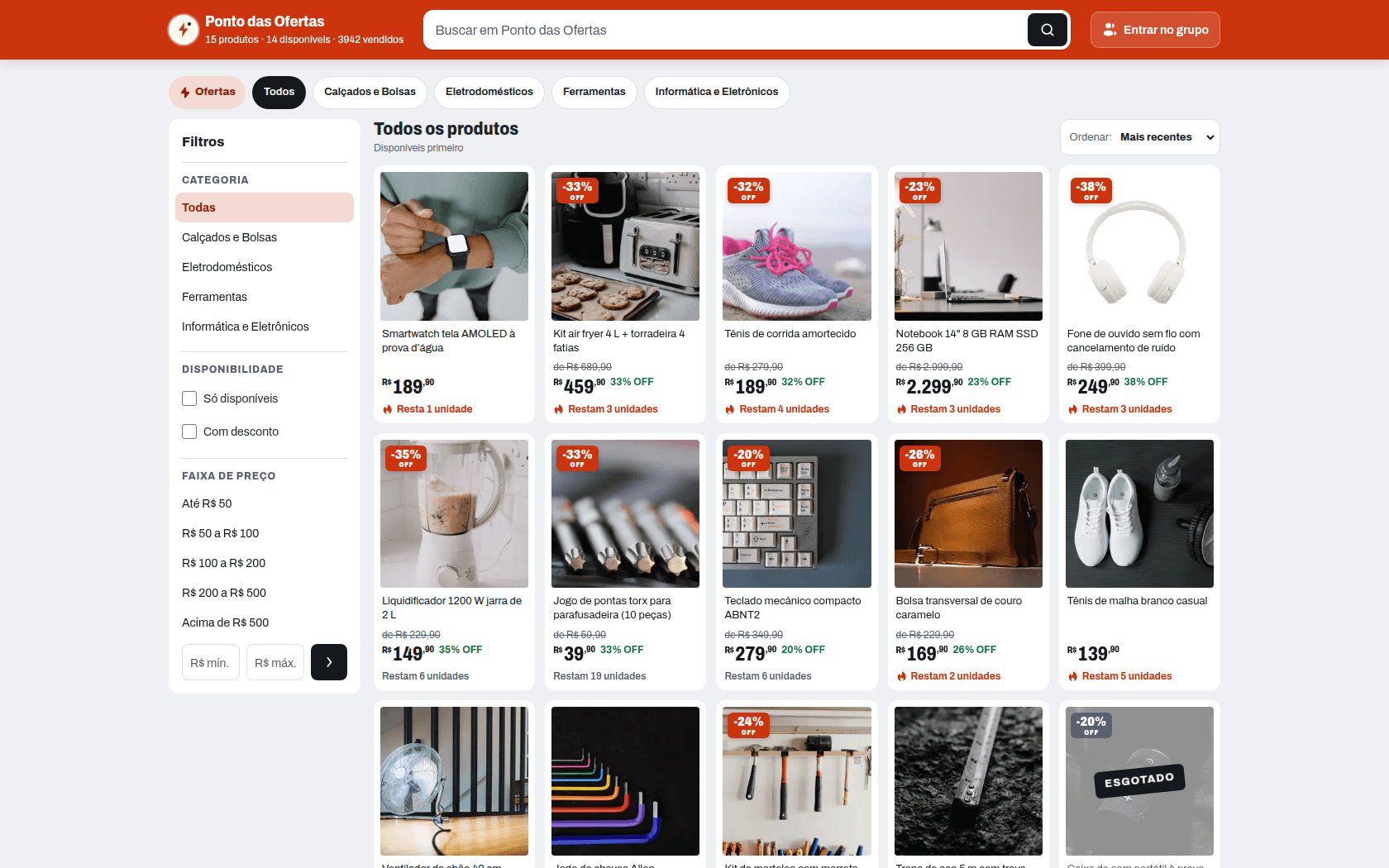 Grade de produtos no Tema Varejo Ofertas no computador, com selos de desconto, estoque restante e filtros na lateral